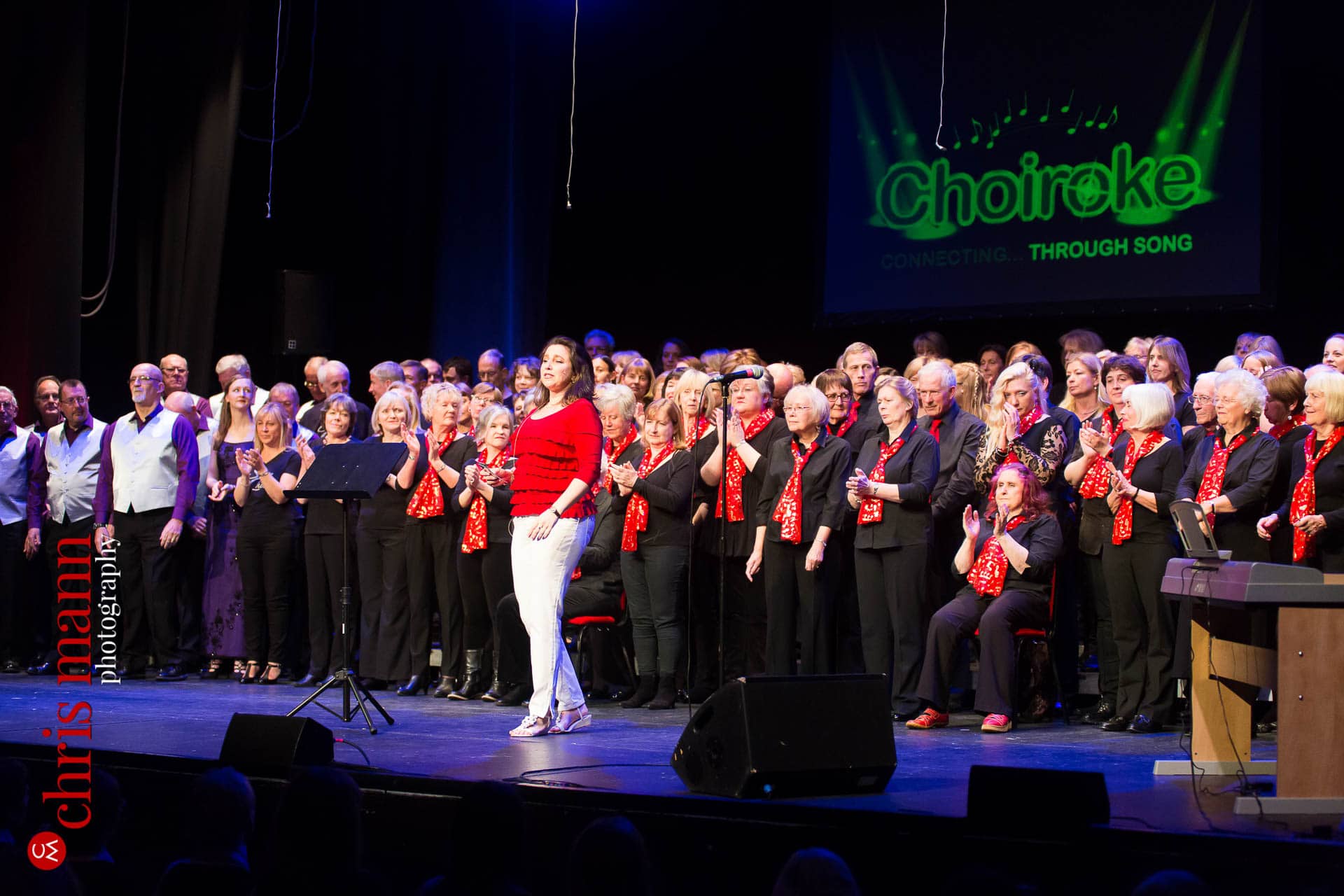 Choiroke-2016-concert-Dorking-Halls-037