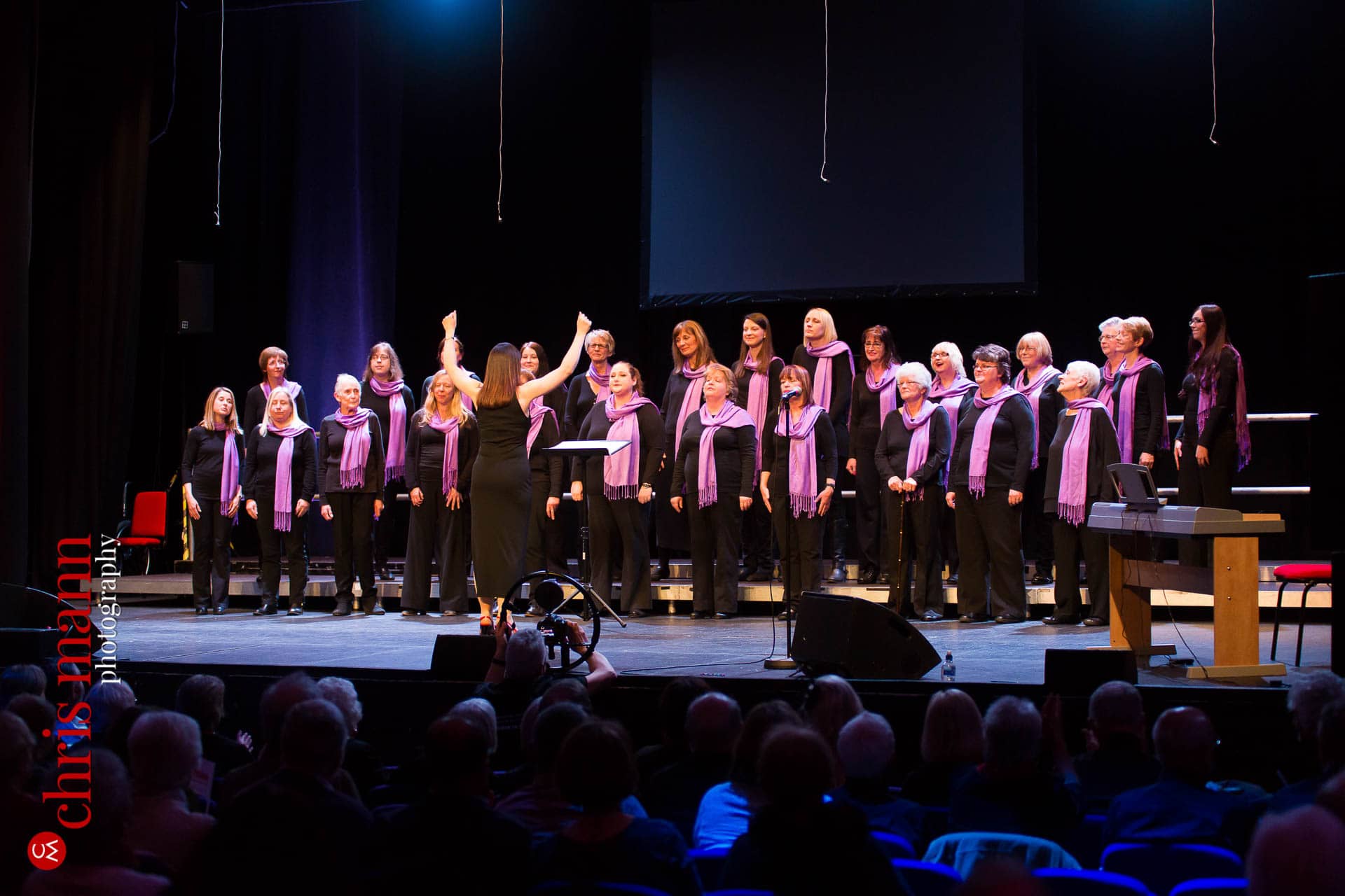 Choiroke-2016-concert-Dorking-Halls-076
