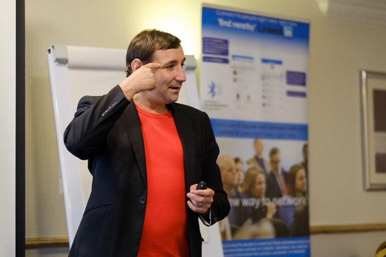 Elliot Kay Speaker Express presenting at business networking corporate event